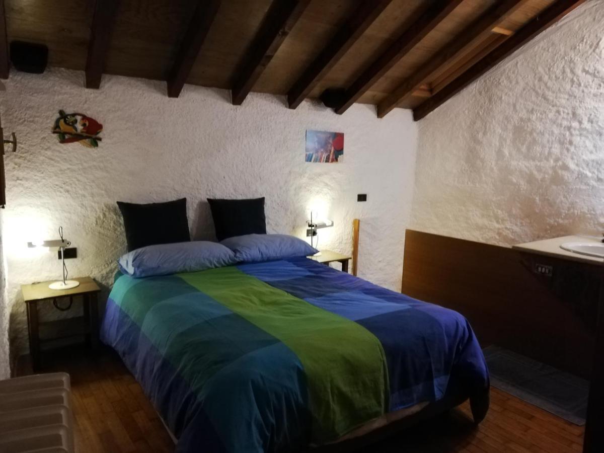 Romantica Casetta Nel Verde Con Vista Sul Lago Belgirate Kültér fotó